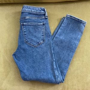 Abercrombie & Fitch skinny jeans size 26/2s